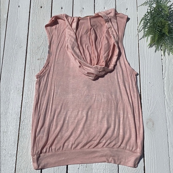 Spoiled Top - Picture 5 of 6